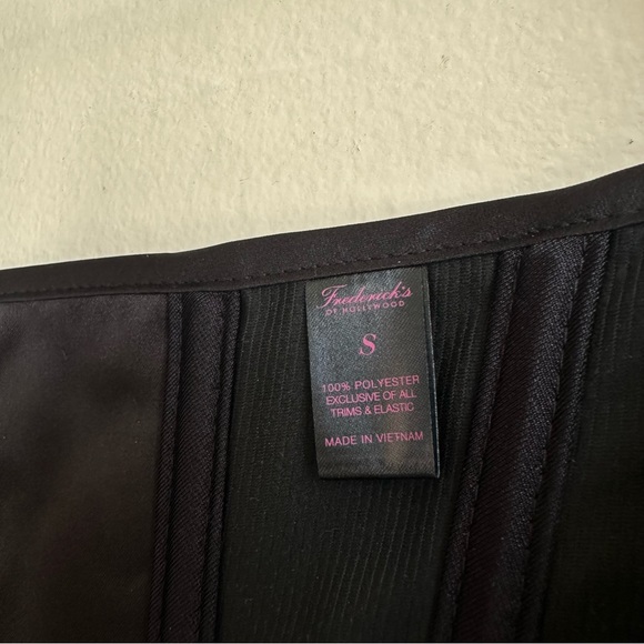 Black corset top - Picture 3 of 3